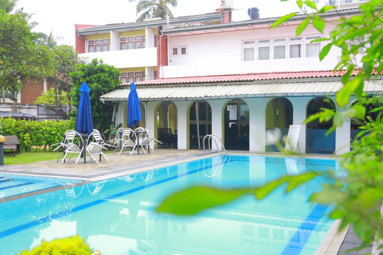 Ranveli Beach Resort Dehiwala-Mount Lavinia Dış mekan fotoğraf