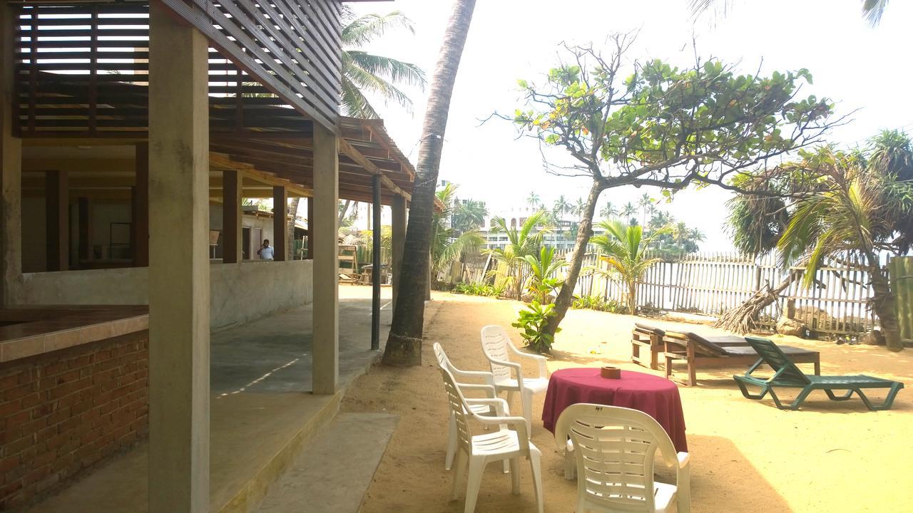 Ranveli Beach Resort Dehiwala-Mount Lavinia Dış mekan fotoğraf