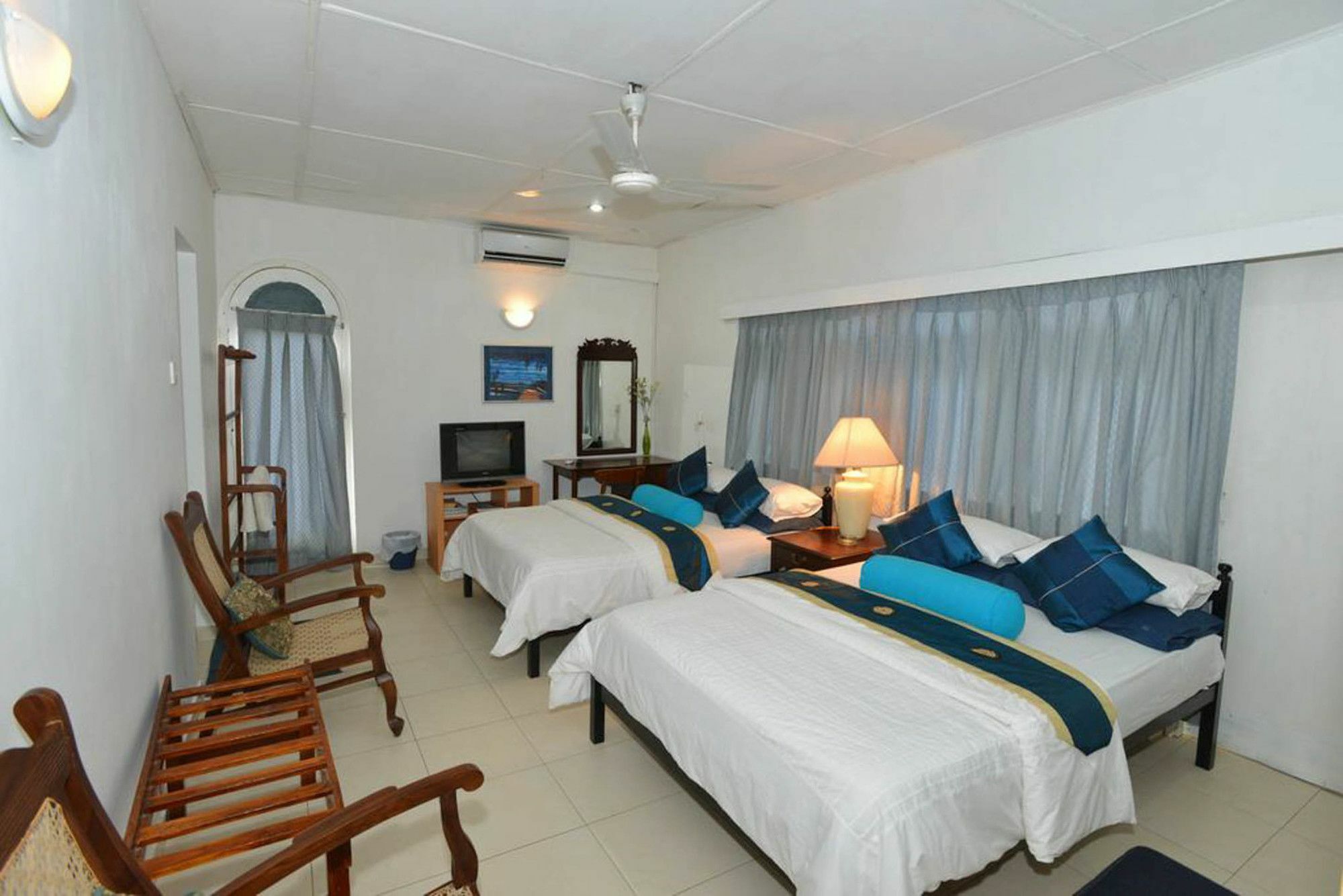 Ranveli Beach Resort Dehiwala-Mount Lavinia Dış mekan fotoğraf